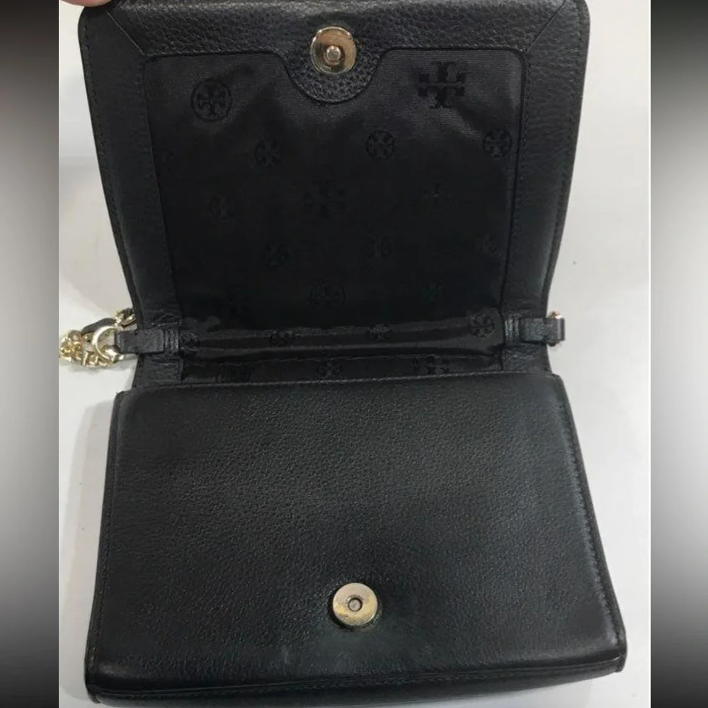 Women’s Tory Burch Elegant Black Quilted Leather Fold Over Crossbody Bag